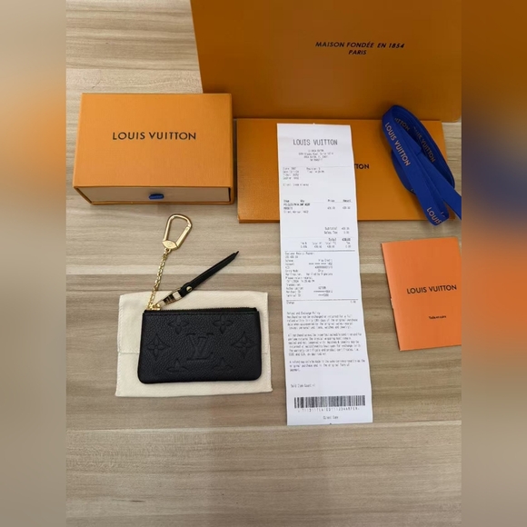 Louis Vuitton Key Pouch - Picture 14 of 15